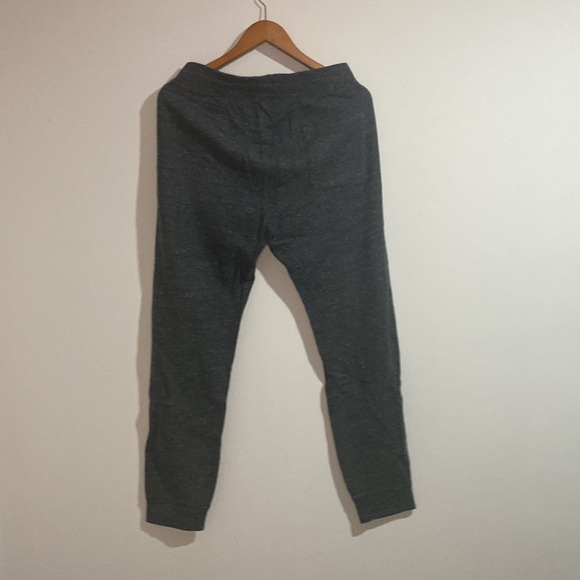 Uniqlo Gray Sweatpants Tapered Elastic Cuffs - Picture 3 of 3